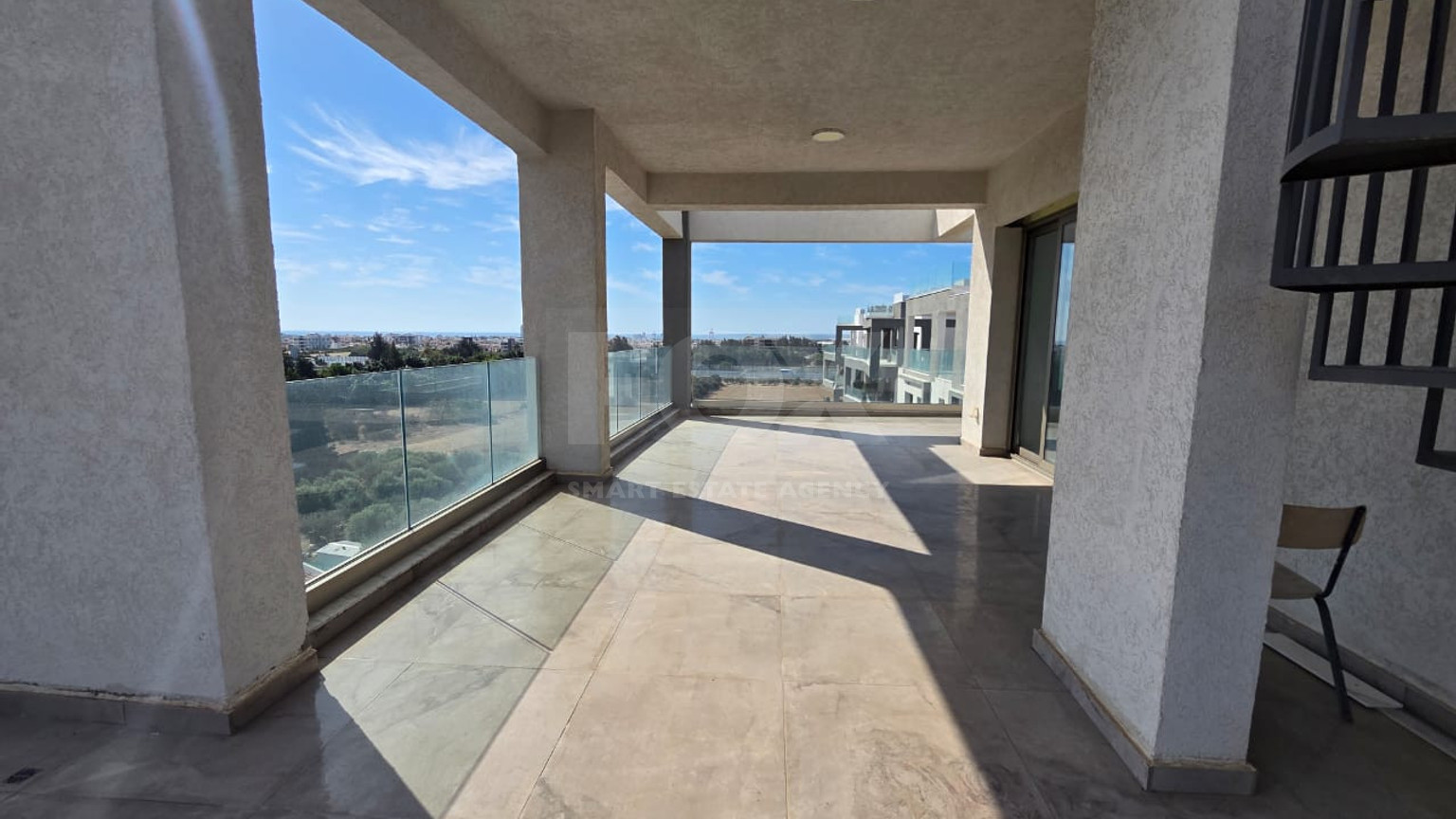 Brand new Two bedroom penthouse with Roof Garden for rent in Kato Polemidia