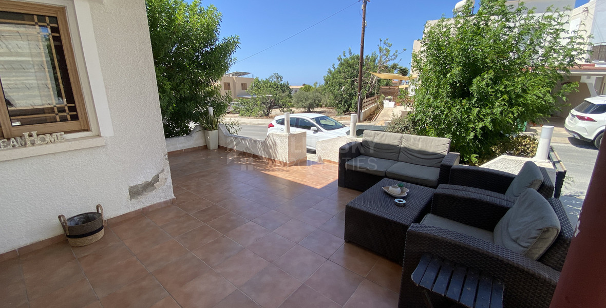 Furnished three Bed Bungalow in Paphos Central Location for rent