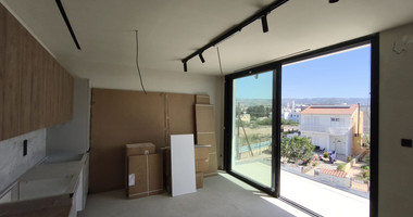 Studio Apartment for Sale in Pafos with communal Swimming Pool & Gym