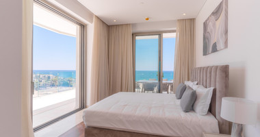 Three bedroom luxury apartment  in Kato Paphos for sale