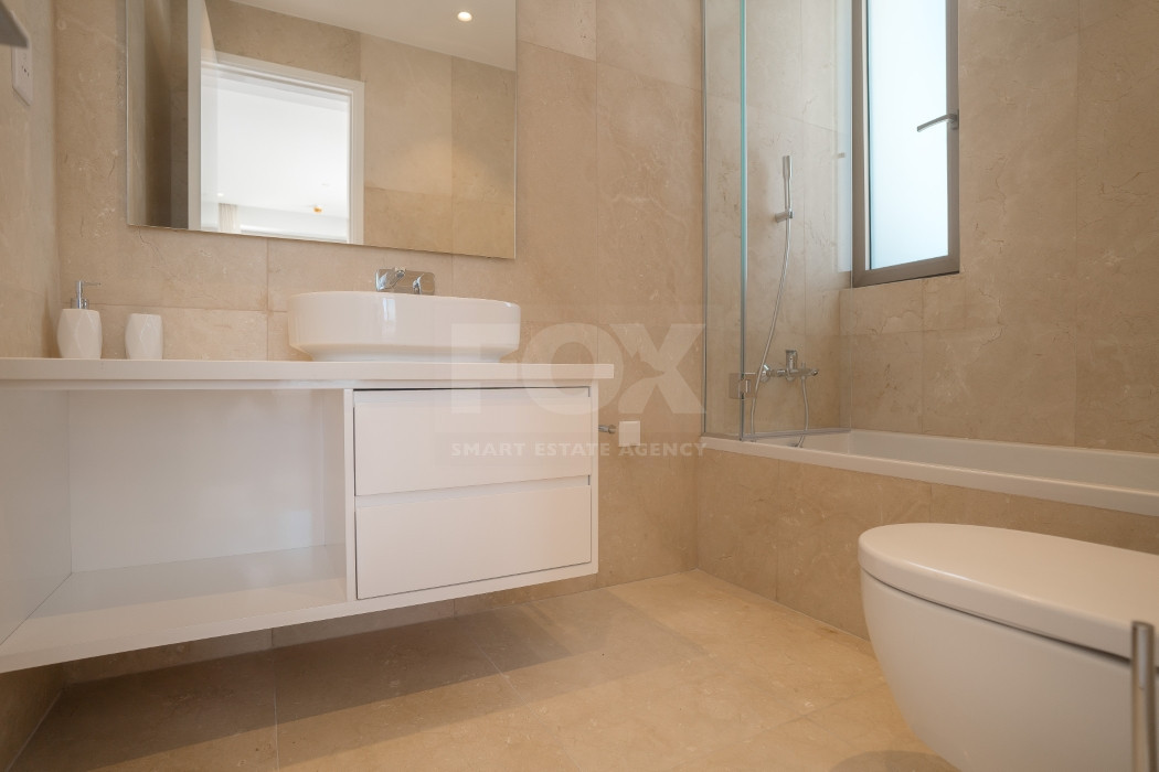 Three bedroom luxury apartment  in Kato Paphos for sale