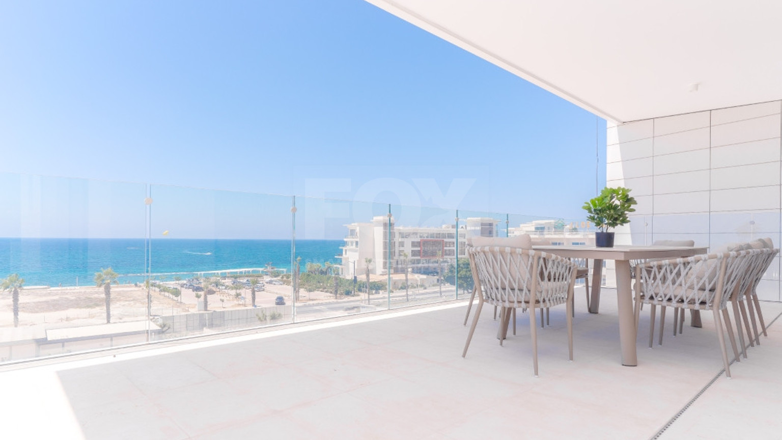 Three bedroom luxury apartment  in Kato Paphos for sale