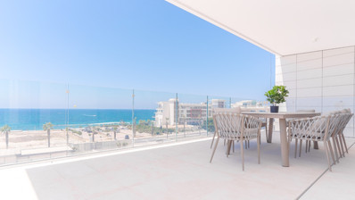 Three bedroom luxury apartment  in Kato Paphos for sale