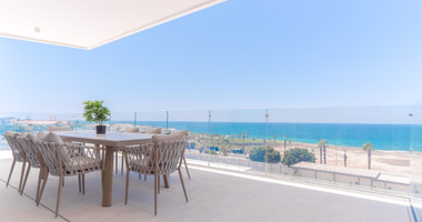 Three bedroom luxury apartment on the eight floor ,  in Kato Paphos for sale