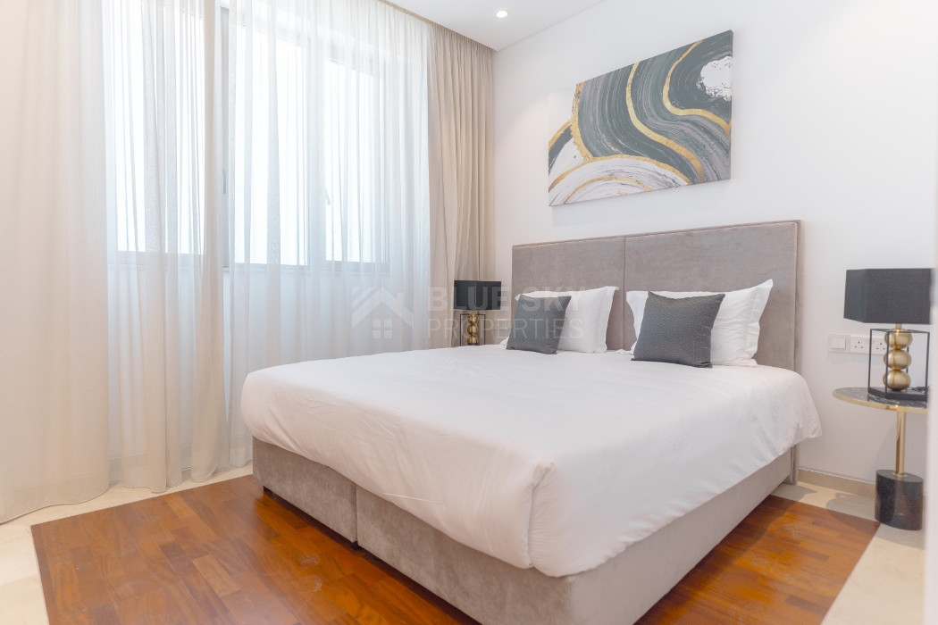 Three bedroom luxury apartment on the eight floor ,  in Kato Paphos for sale