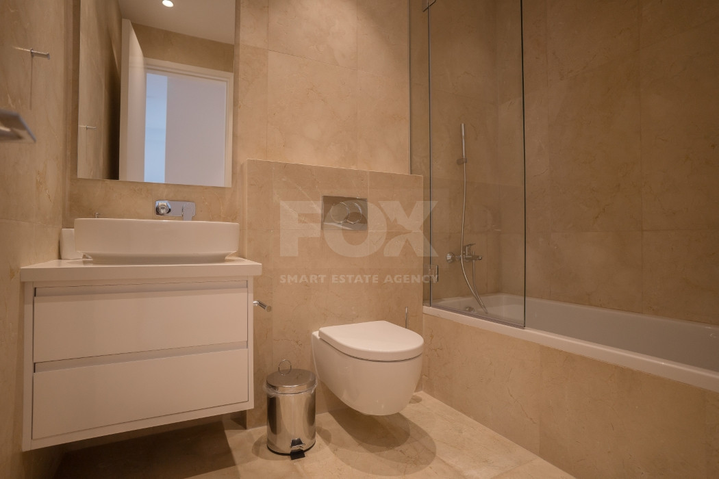 Three bedroom luxury apartment on the eight floor ,  in Kato Paphos for sale