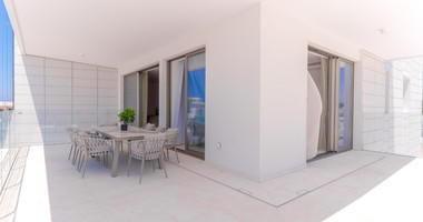 Three bedroom luxury apartment on the eight floor ,  in Kato Paphos for sale
