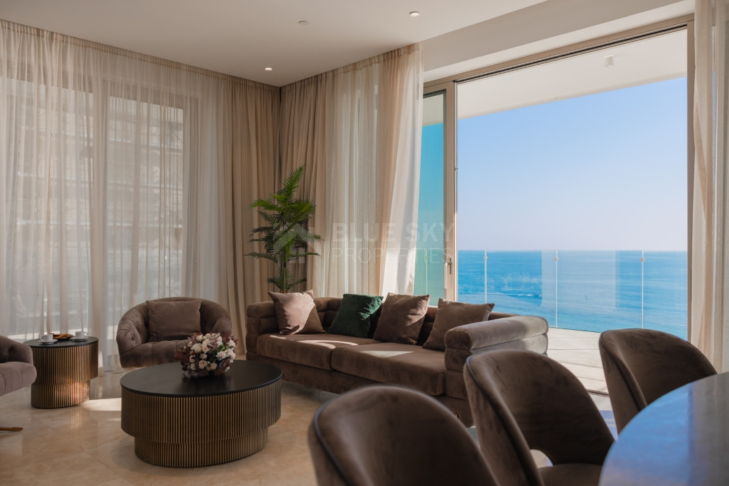 Three bedroom luxury apartment on the eight floor ,  in Kato Paphos for sale