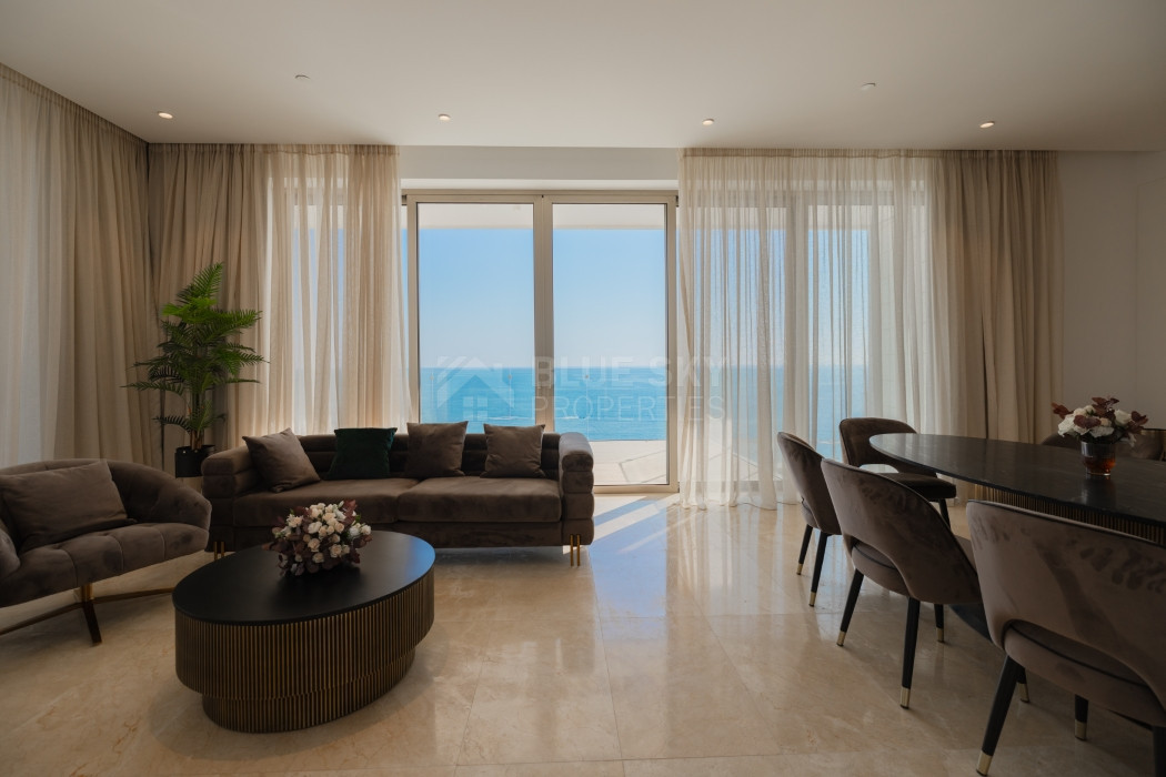 Three bedroom luxury apartment on the eight floor ,  in Kato Paphos for sale