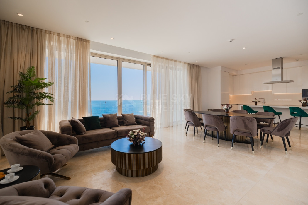 Three bedroom luxury apartment on the eight floor ,  in Kato Paphos for sale