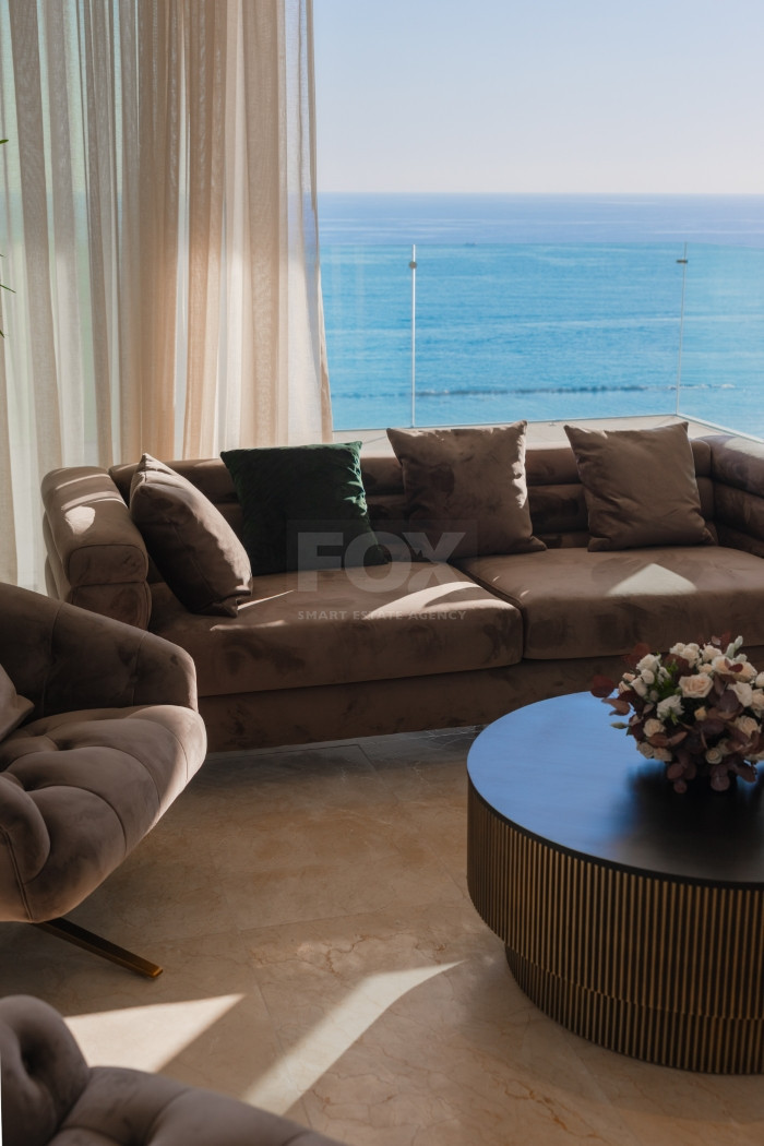 Three bedroom luxury apartment on the eight floor ,  in Kato Paphos for sale
