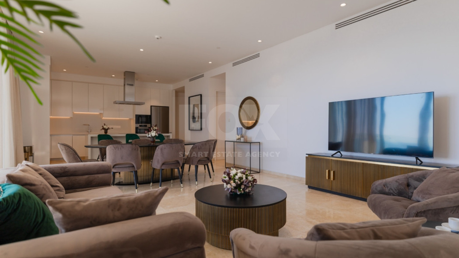 Three bedroom luxury apartment on the eight floor ,  in Kato Paphos for sale