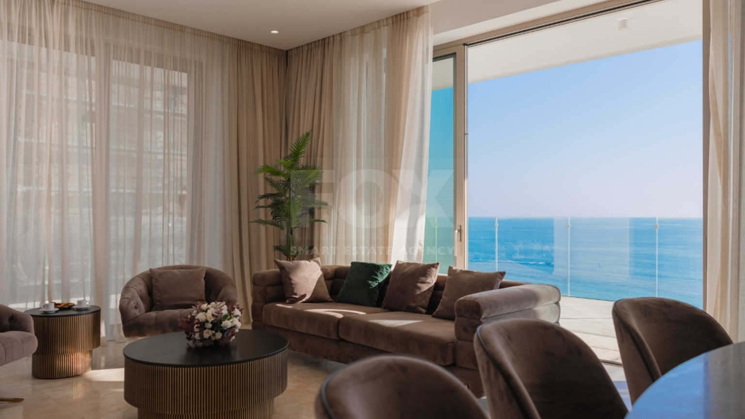 Three bedroom luxury apartment on the eight floor ,  in Kato Paphos for sale