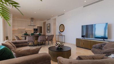 Three bedroom luxury apartment on the eight floor ,  in Kato Paphos for sale