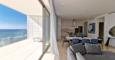 Luxury three Bedroom Sea View Apartment for Sale in Kato Pafos | 9th Floor