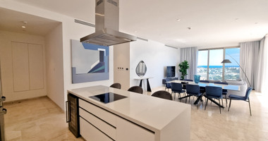 Luxury three Bedroom Sea View Apartment for Sale in Kato Pafos | 9th Floor