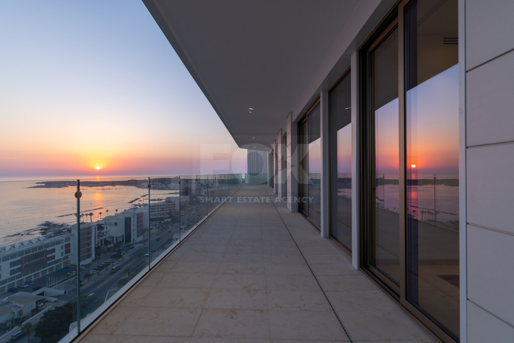 Luxury three Bedroom Sea View Apartment for Sale in Kato Pafos | 9th Floor
