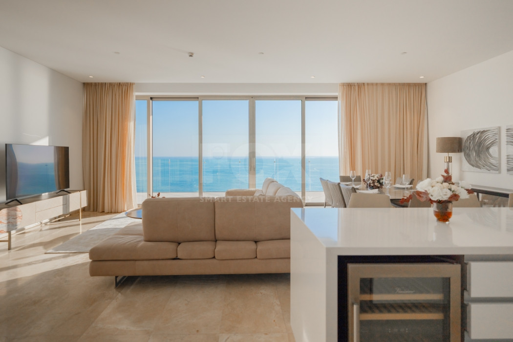 Luxury three Bedroom Sea View Apartment for Sale in Kato Pafos | 9th Floor