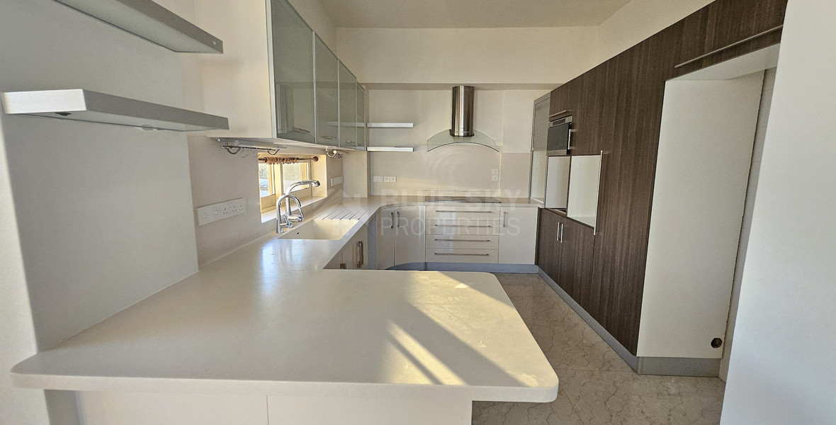 Spacious Four Bedroom Penthouse in Agia Filaxi