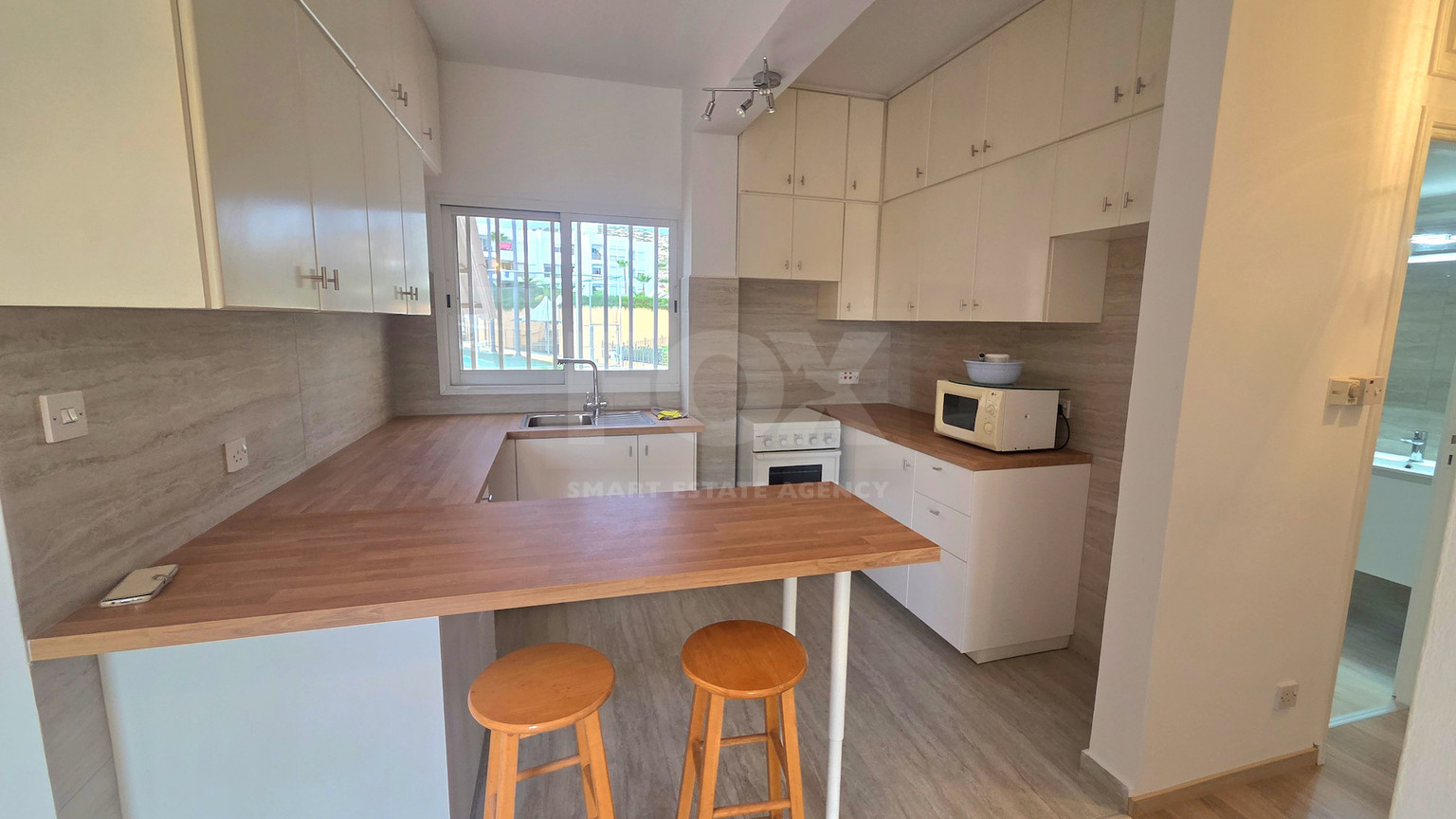 Near The Sea, Fully Renovated unfurnished (optional furhised) Two-Bedroom Penthouse for Rent in Parekklisia Tourist Area , Limassol
