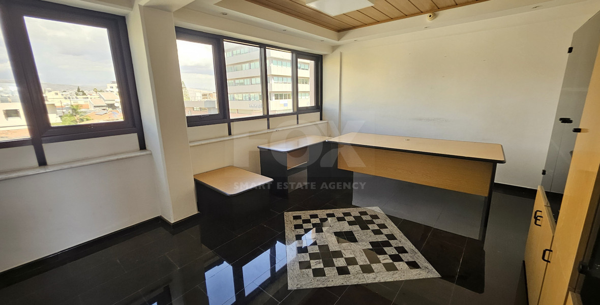 Partially Furnished Office Unit 250m in Pafou Avenue-Omonoia Area