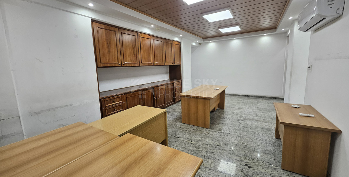 Partially Furnished Office Unit 250m in Pafou Avenue-Omonoia Area