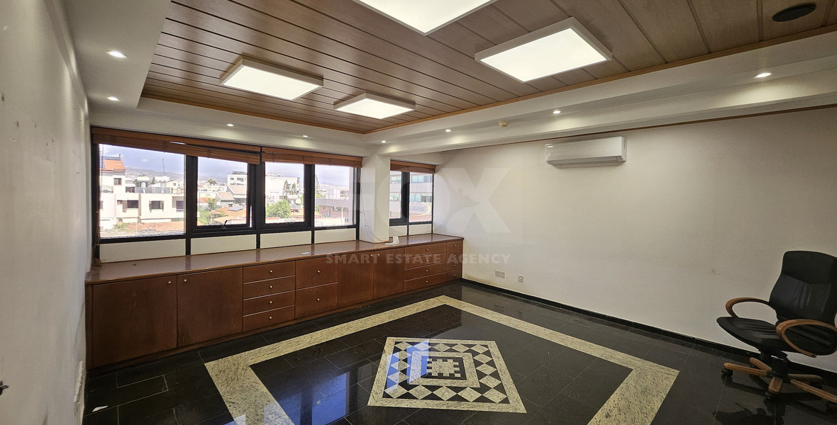 Partially Furnished Office Unit 250m in Pafou Avenue-Omonoia Area
