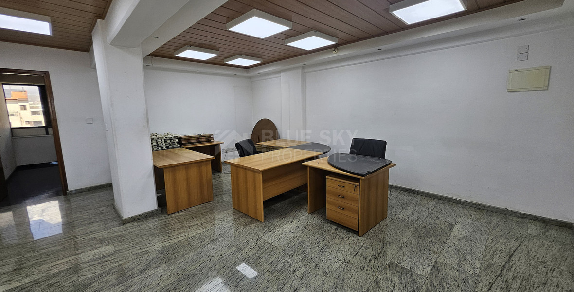 Partially Furnished Office Unit 250m in Pafou Avenue-Omonoia Area