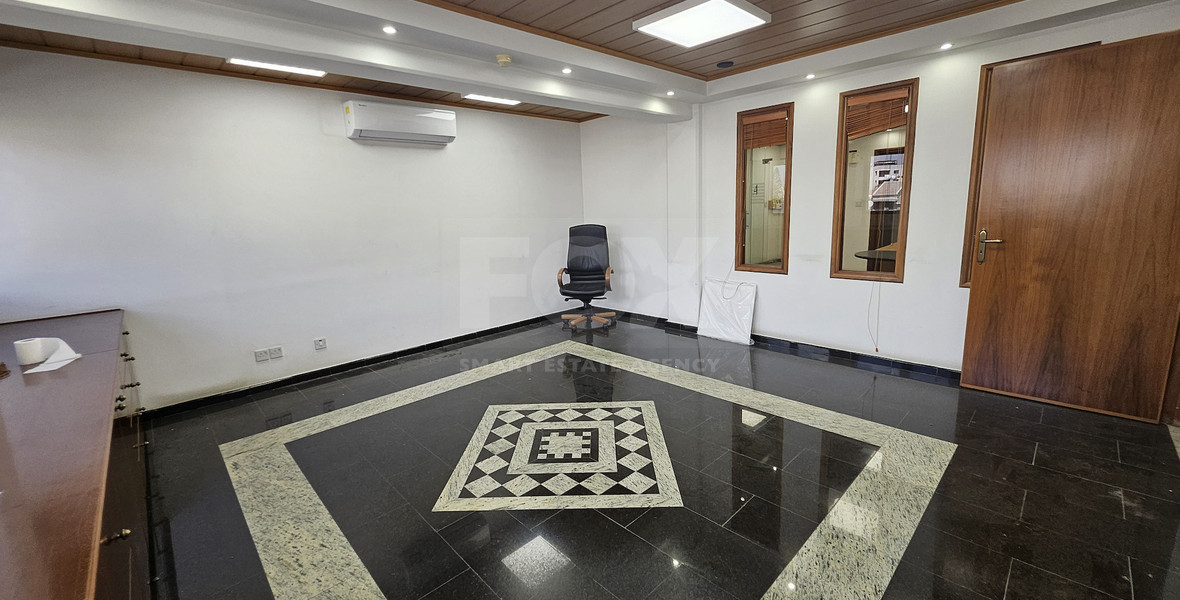 Partially Furnished Office Unit 250m in Pafou Avenue-Omonoia Area