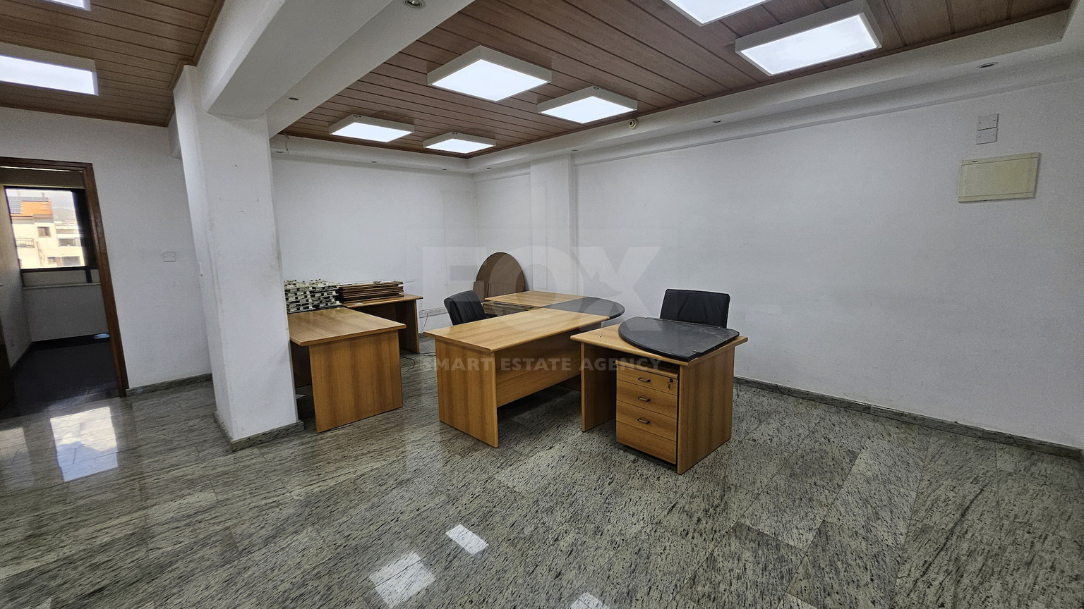 Partially Furnished Office Unit 250m in Pafou Avenue-Omonoia Area