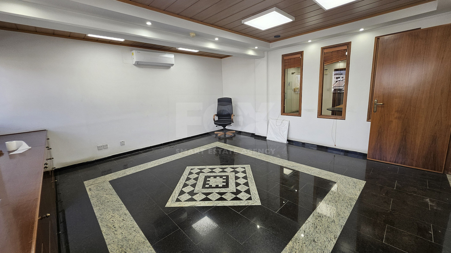 Partially Furnished Office Unit 250m in Pafou Avenue-Omonoia Area