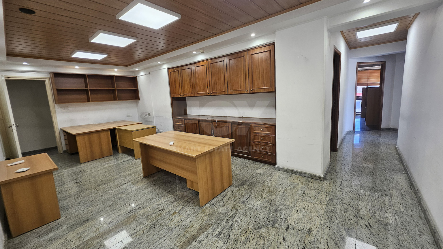 Partially Furnished Office Unit 250m in Pafou Avenue-Omonoia Area