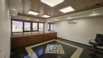 Partially Furnished Office Unit 250m in Pafou Avenue-Omonoia Area