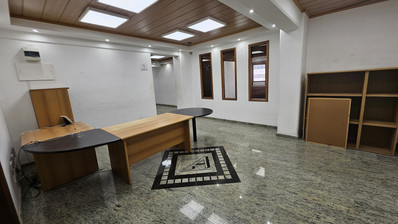 Partially Furnished Office Unit 250m in Pafou Avenue-Omonoia Area