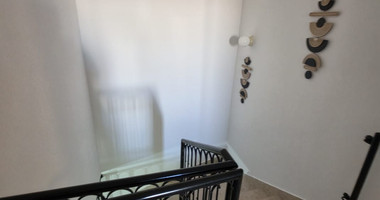 Three bedroom townhouse for rent