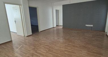 Office to rent On Makarios Avenue, Limassol