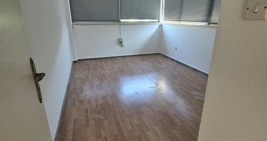 Office to rent On Makarios Avenue, Limassol
