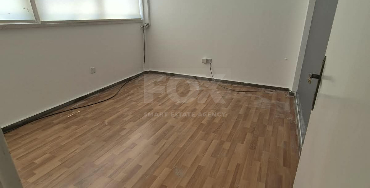 Office to rent On Makarios Avenue, Limassol