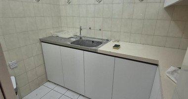 Office to rent On Makarios Avenue, Limassol