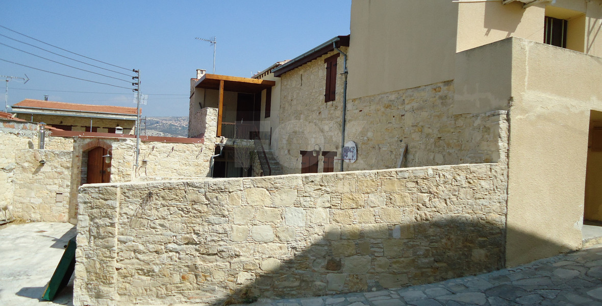 Two-Story Traditional House in Agios Therapontas