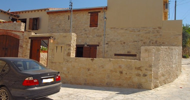 Two-Story Traditional House in Agios Therapontas