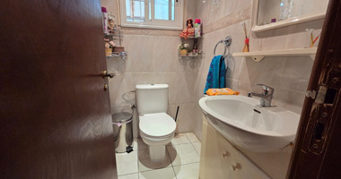Two-Bedroom Detached House for Sale in Kapsalos – Prime Location with Excellent Development Potential