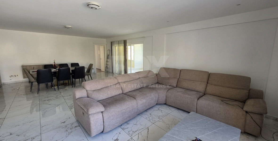 Modern 3-Bedroom Apartment in Mesa Geitonia