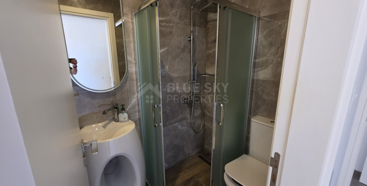 Modern 3-Bedroom Apartment in Mesa Geitonia