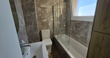 Modern 3-Bedroom Apartment in Mesa Geitonia