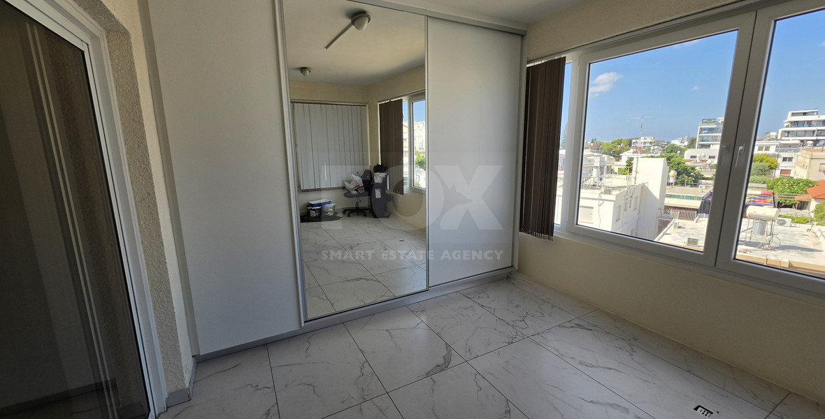 Modern 3-Bedroom Apartment in Mesa Geitonia