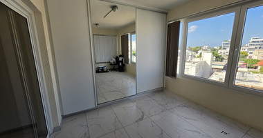 Modern 3-Bedroom Apartment in Mesa Geitonia