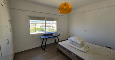 Modern 3-Bedroom Apartment in Mesa Geitonia