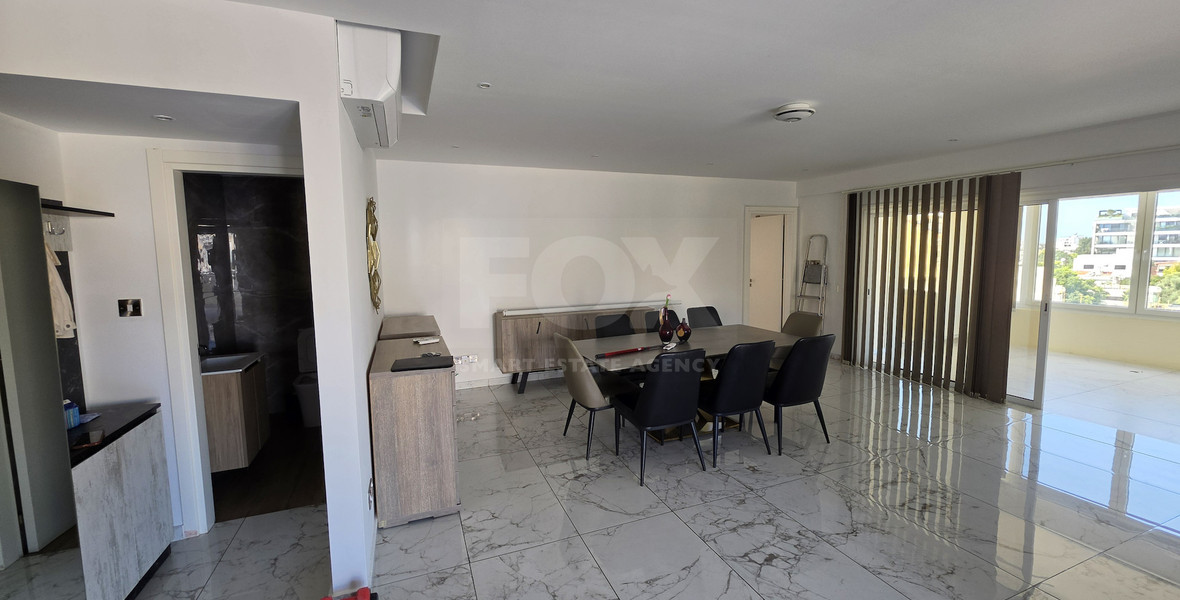 Modern 3-Bedroom Apartment in Mesa Geitonia