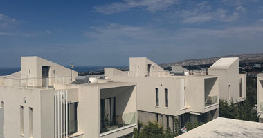 Luxury three Bedroom Villa with Panoramic Sea Views & Private Roof Garden | No VAT  | KEY READY
